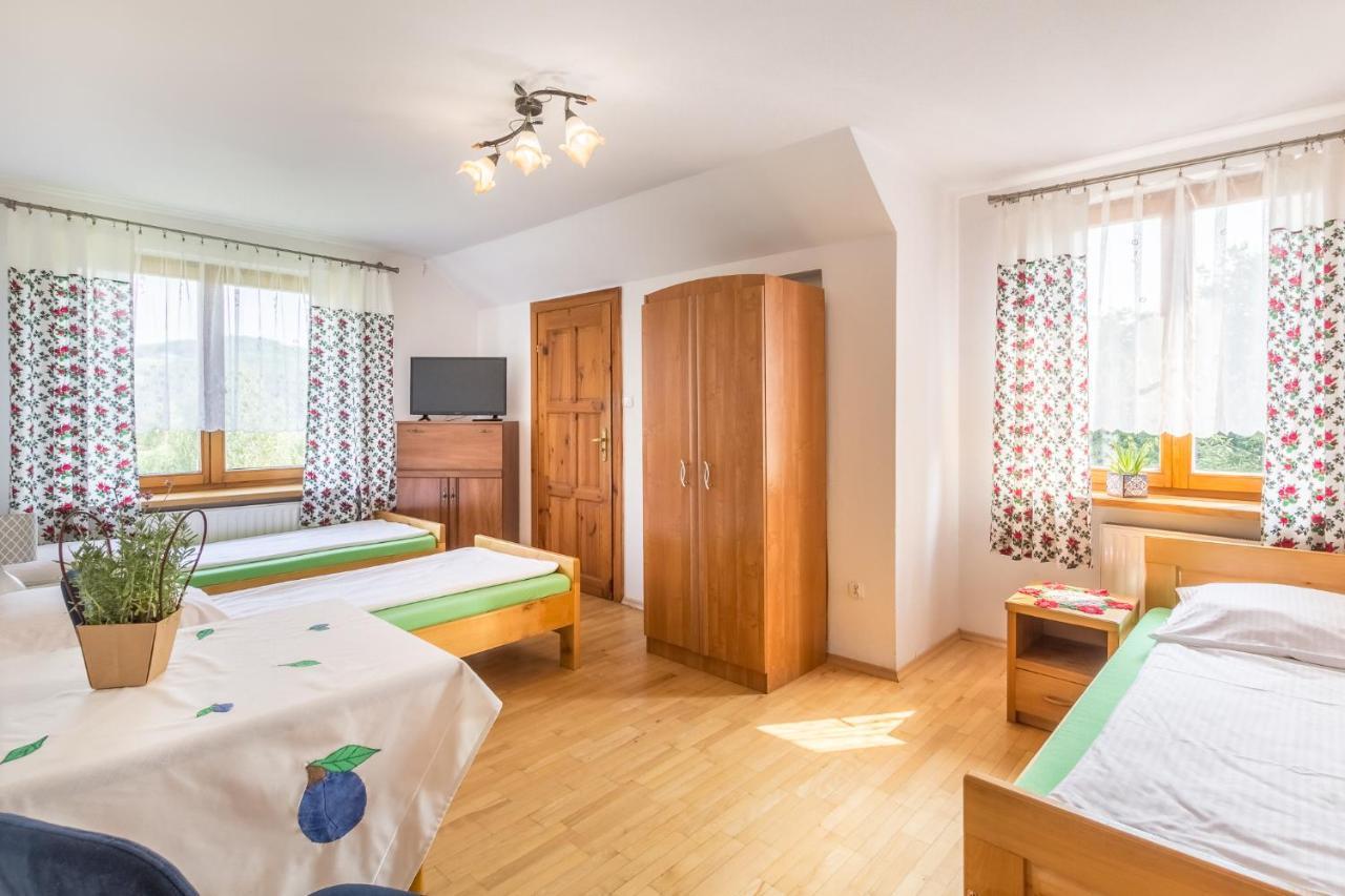 Wisniowy Gaj Villa Ujanowice Екстериор снимка